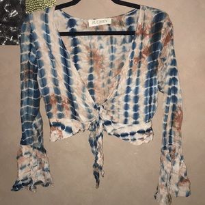 ☆ bell sleeve tie front top ☆